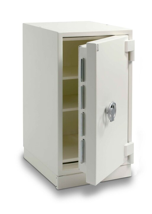 Robur_I_II_III_900_open.jpg