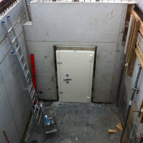 Heavy and specialised installations
